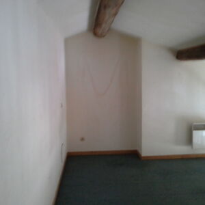 AVANT - CHAMBRE
APPARTEMENT A VENDRE
